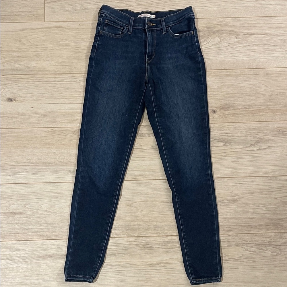 Levi's 720 High Rise Dark Blue Super Skinny Jeans